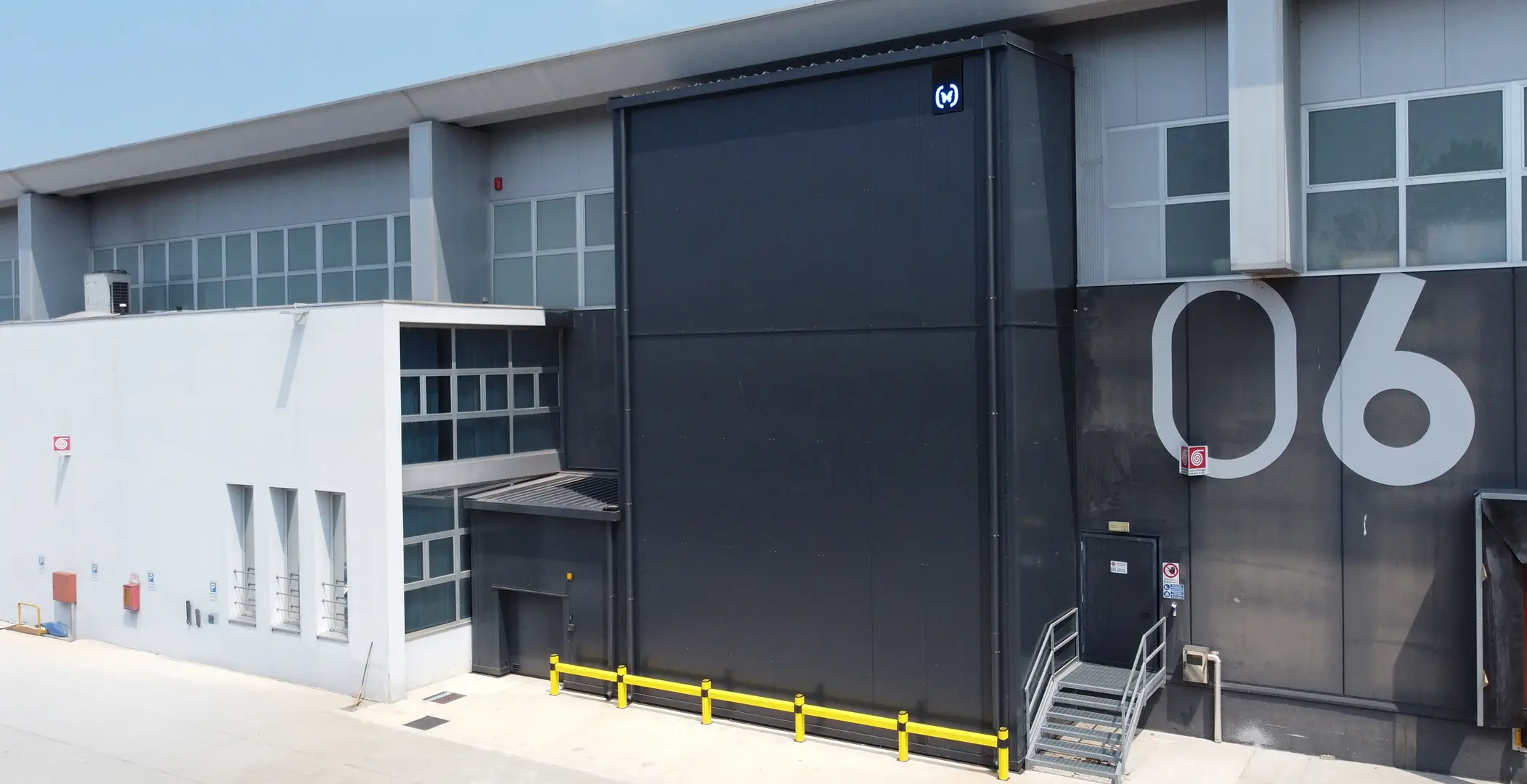 Impianto Fitt con magazzino verticale ONO - soluzioni modulari per logistica 4.0